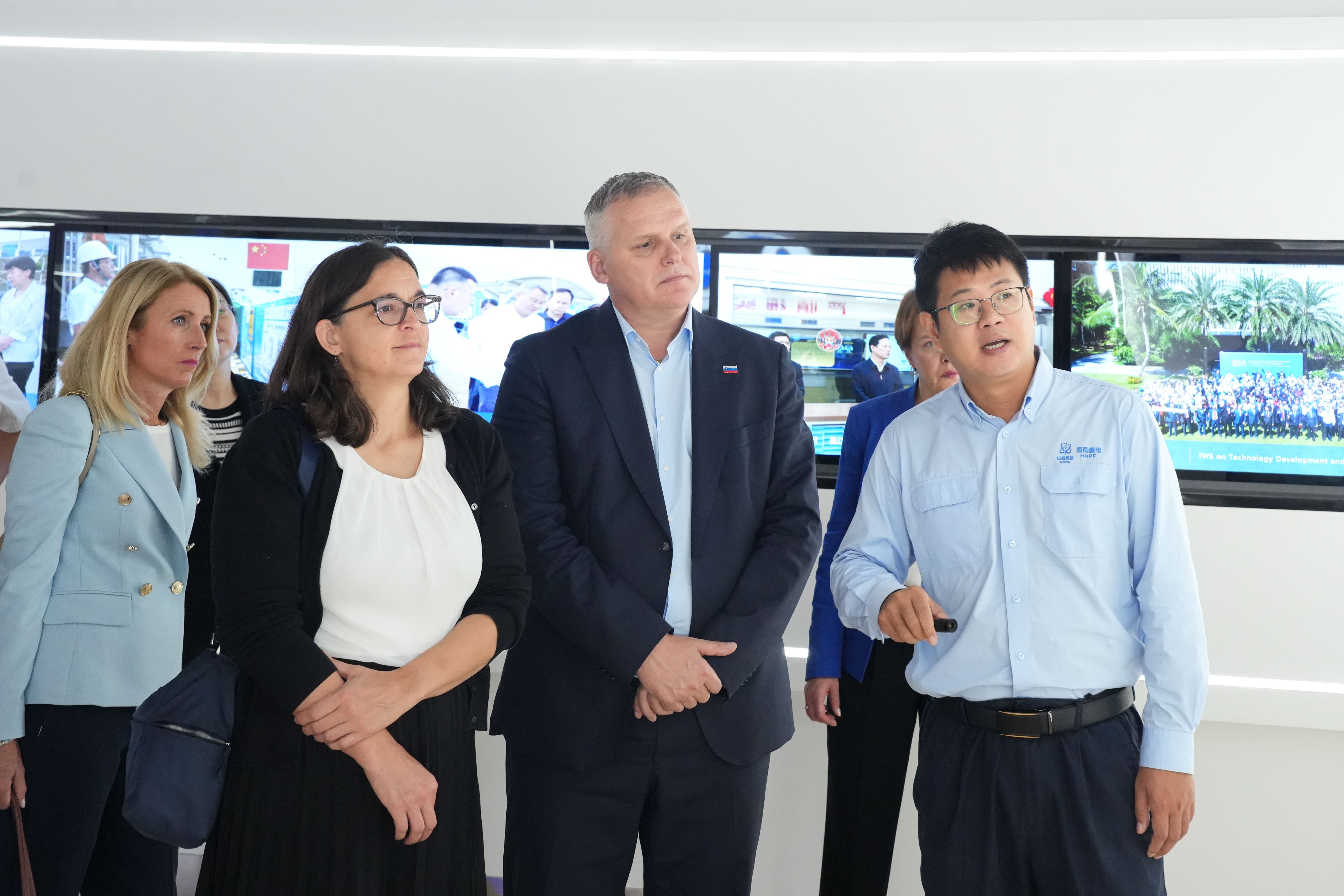 Slovenian Climate Minister Bojan Kumer Visits Hainan